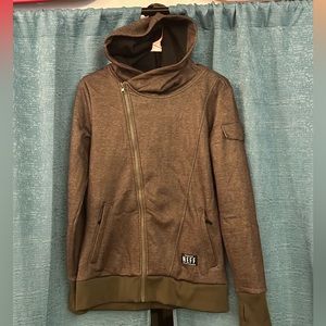 Neff women’s softshell jacket. Very wind proof. Small